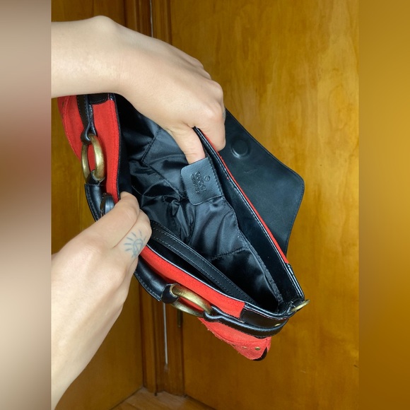 Gucci Red Handbag w/ Gold Hardware, Vintage - Picture 7 of 11